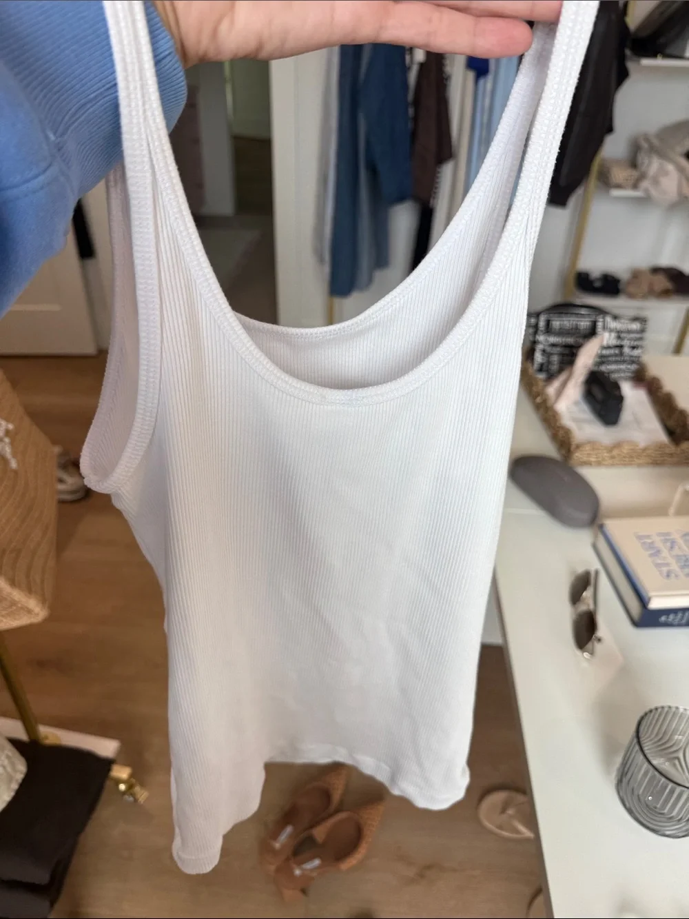 ALO Yoga White Ribbed prosper Tank
